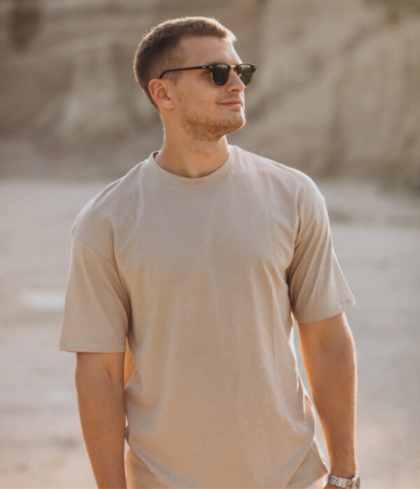 cream tshirt