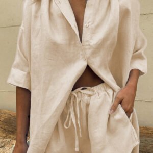 a set with loose shorts and a shirt with a short sleeve 3