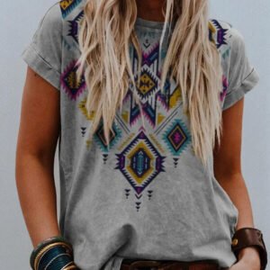 blouse with a short sleeve with a loose cut in the style of ethno 2
