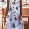 dress with a loose cut on the ramechers with print 2