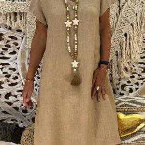 dress with a short sleeve with a simple loose cut 2