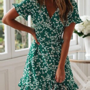 mini dress with an envelope gora and a frill