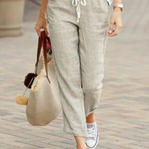 pants with a loose straight cut 3