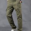 pants with a straight leg with pockets and stitching