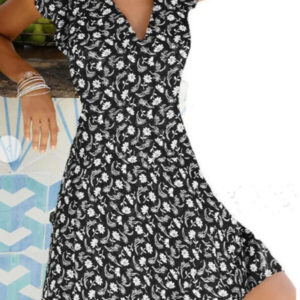 ramer dress with a neckline in the shape of the letters v 2