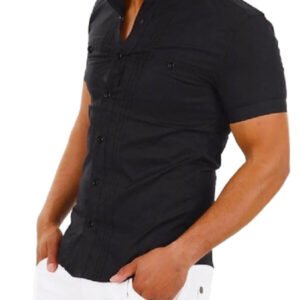 shirt with a short sleeve with pockets