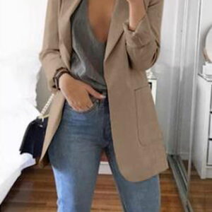 the jacket with a loose cut with pockets 8