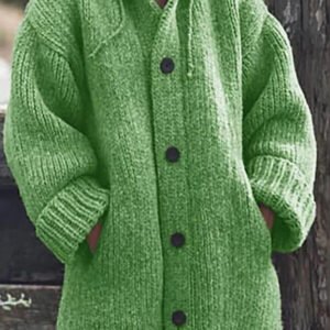 thick cardigan fastened with hooded buttons 3